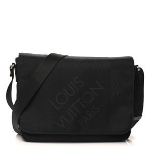 Louis Vuitton Damier Geant Petit Messenger Bag Black